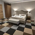 Osrodek Agroturystyczny Zacisze مزرعة للإقامة *