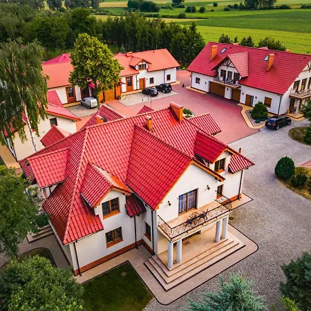 Farm stay Osrodek Agroturystyczny Zacisze Giewartow