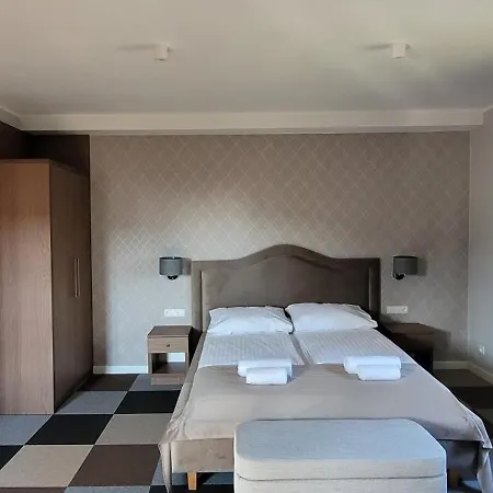 مزرعة للإقامة Osrodek Agroturystyczny Zacisze *