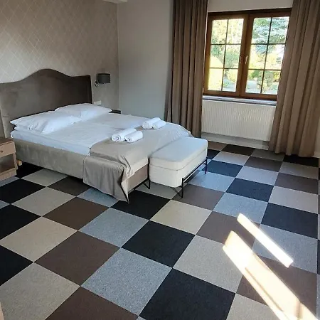 مزرعة للإقامة Osrodek Agroturystyczny Zacisze *